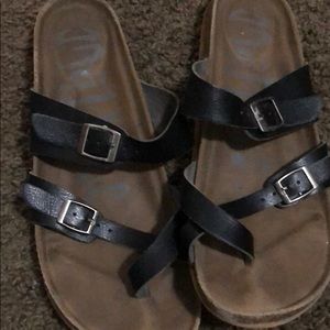 Sandal